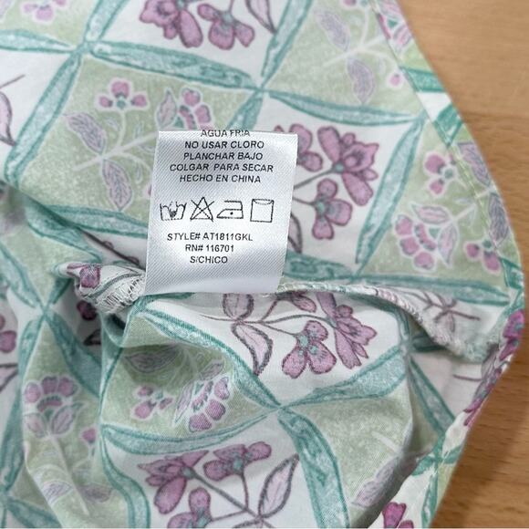 Karlie Paris Floral Poplin Ruffle Top in Mint Green size Small - Picture 7 of 7